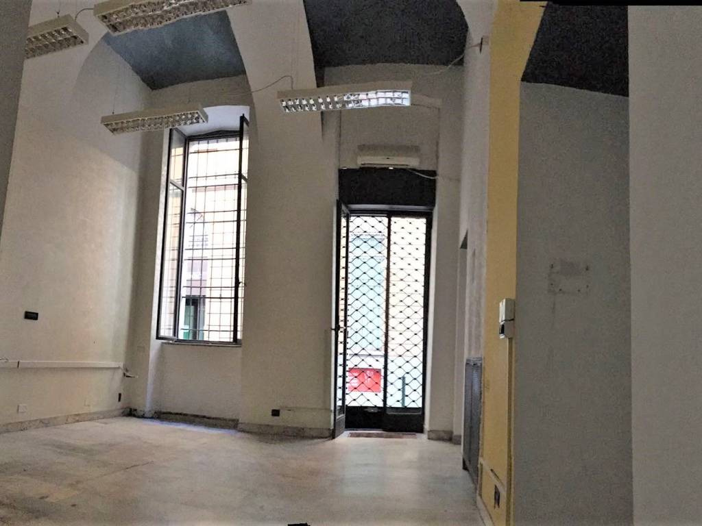 carico e scarico cortile condominiale
