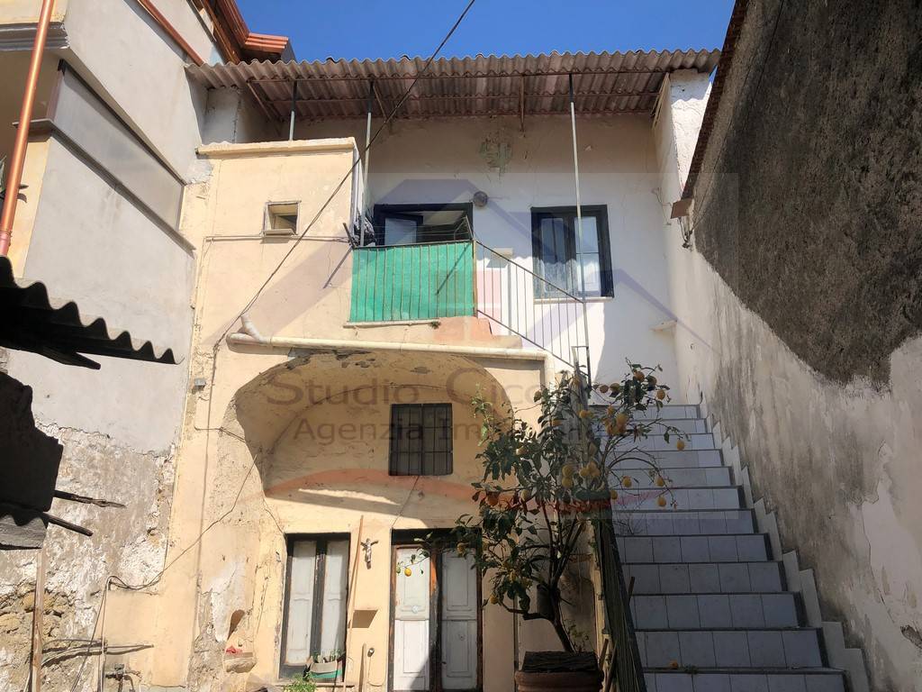 Vendita Stabile O Palazzo In Piazza Annunziata Giugliano In