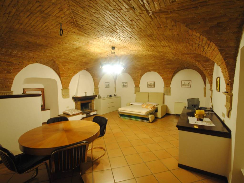 Rent Apartment Spoleto. Studio, Excellent condition, independent