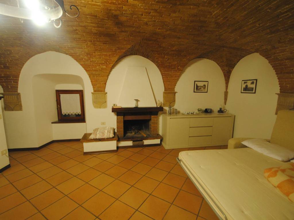 Rent Apartment Spoleto. Studio, Excellent condition, independent