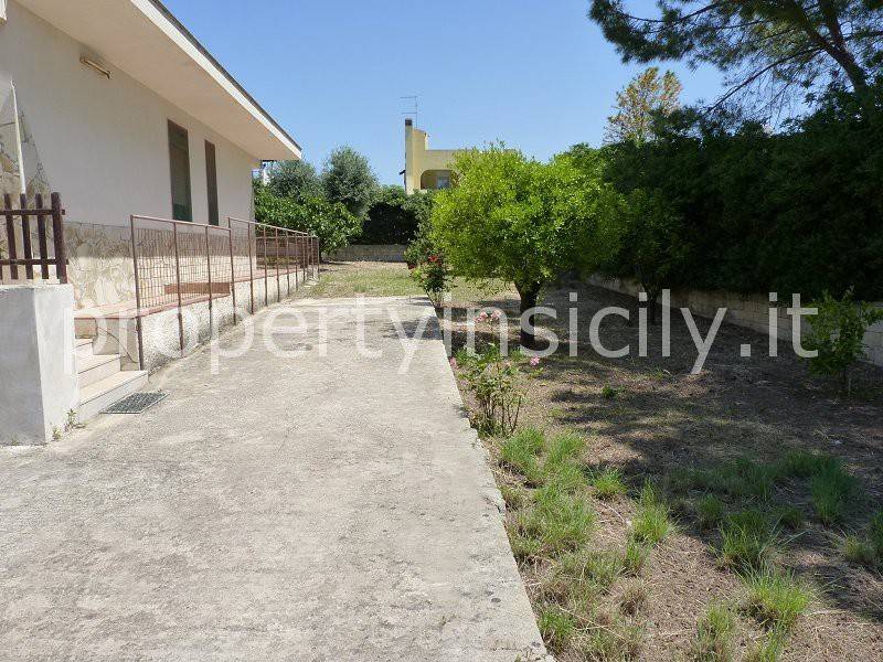 Vendita Villa Unifamiliare In Via Delliride 18 Siracusa