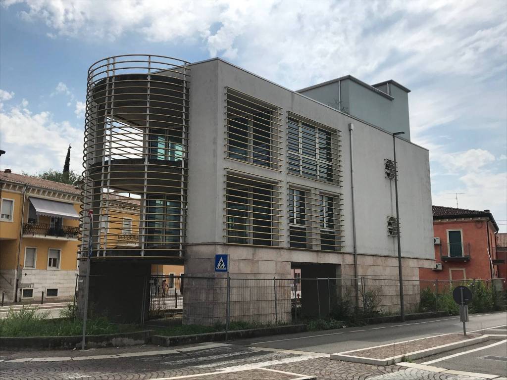 immagine annuncio 2 di 4