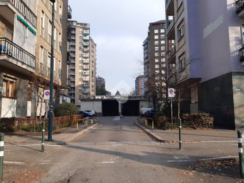 Vendita Box o garage in via Onorato Vigliani 29 Torino. Buono stato, 17