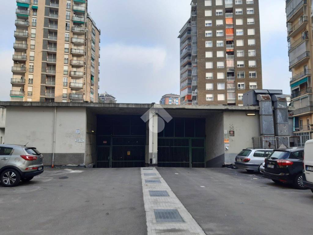 Vendita Box o garage in via Onorato Vigliani 29 Torino. Buono stato, 17