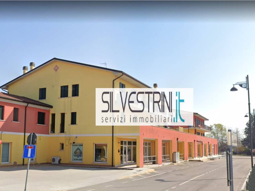 Negozio All asta Via Traversa Capitello Concamarise Rif 79866325 