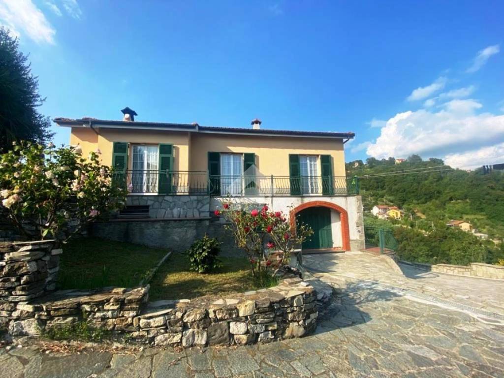 Vendita Villa bifamiliare in via Liquara