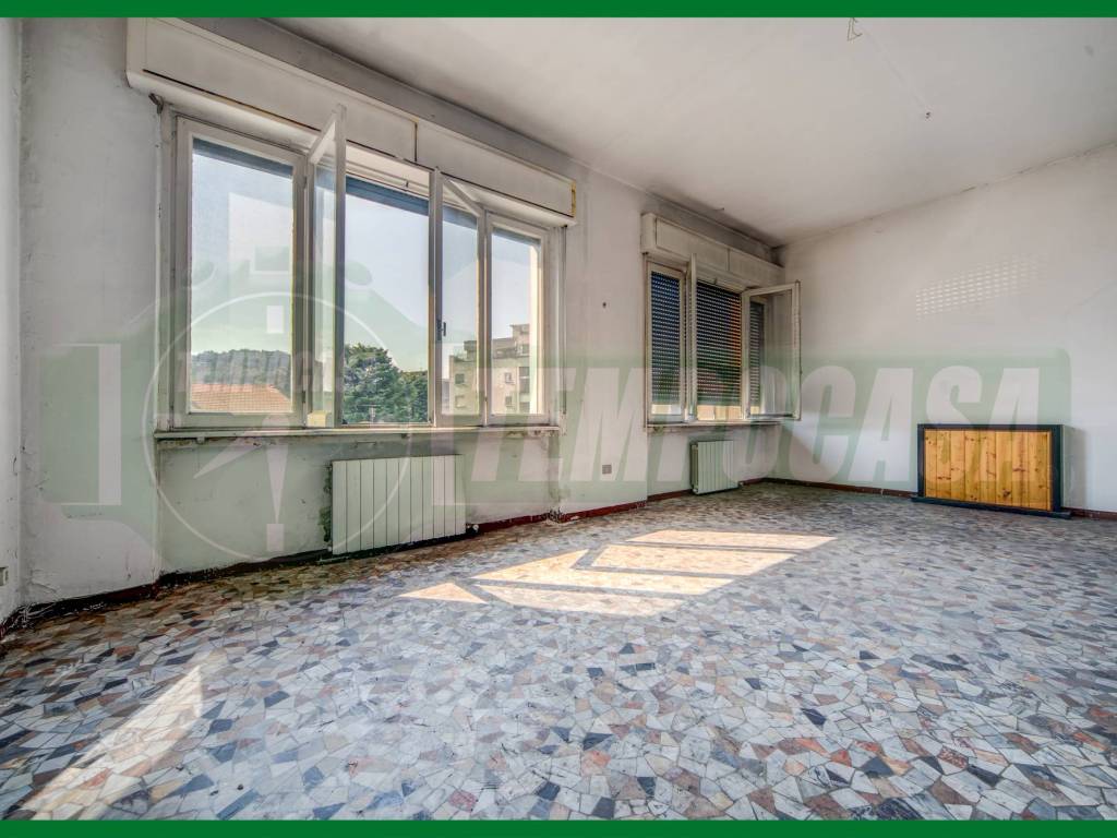 Vendita Appartamento Laveno-Mombello. Monolocale in via Labiena 195. Da ...