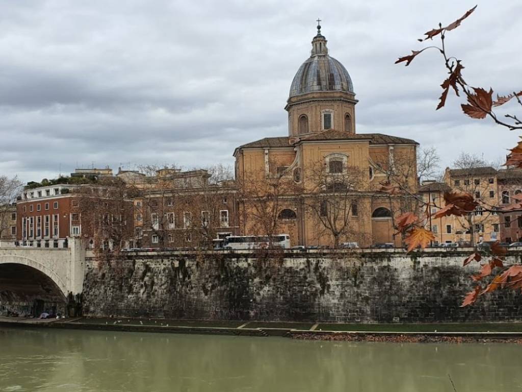 Affitto Appartamento Roma Bilocale In Piazza Della Rovere Buono Stato Terzo Piano Riscaldamento Centralizzato Rif