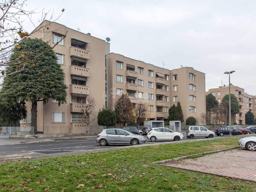 Vendita Appartamento Paderno Dugnano. Trilocale in via Enrico Fermi 28