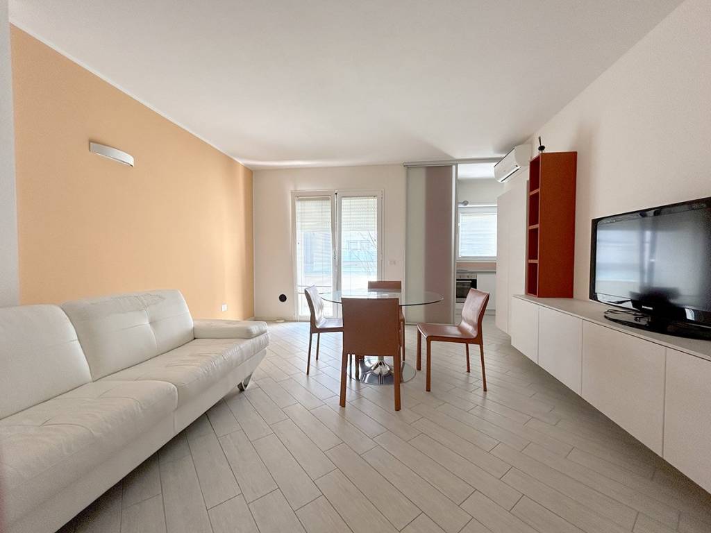 vendita appartamento con terrazzo misano adriatico