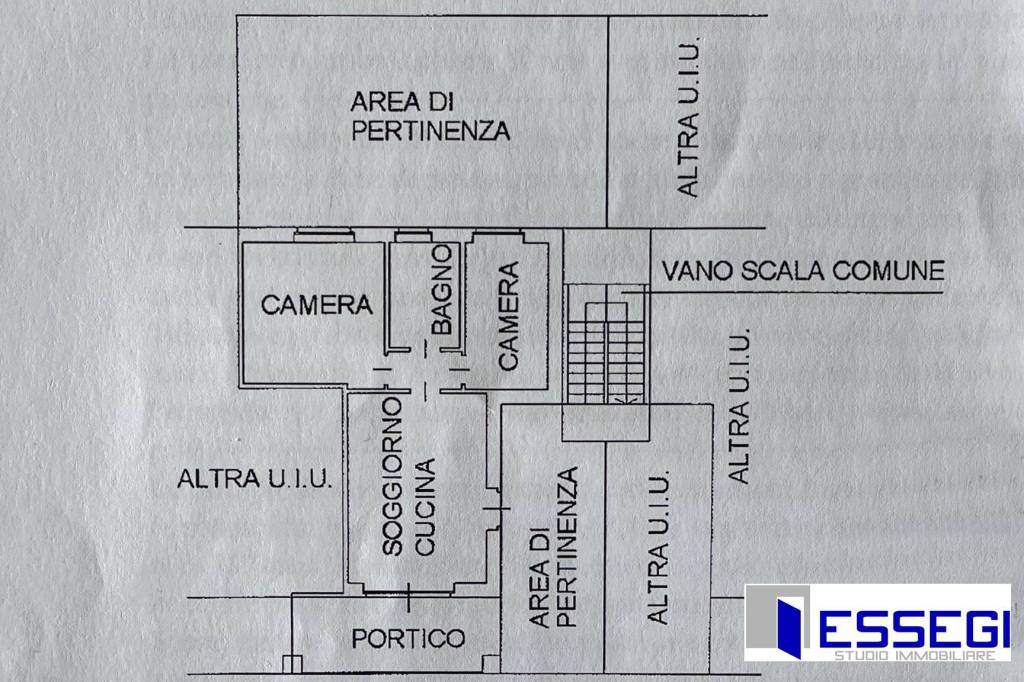 Alserio trilocale con terrazzo giardino box (23)