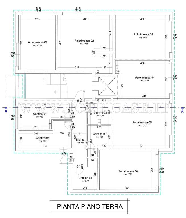 Piano terra box e cantine