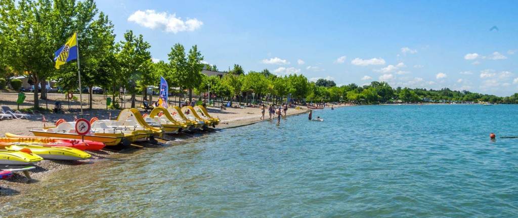 panorama-spiaggia-lazise_265290_1900x800