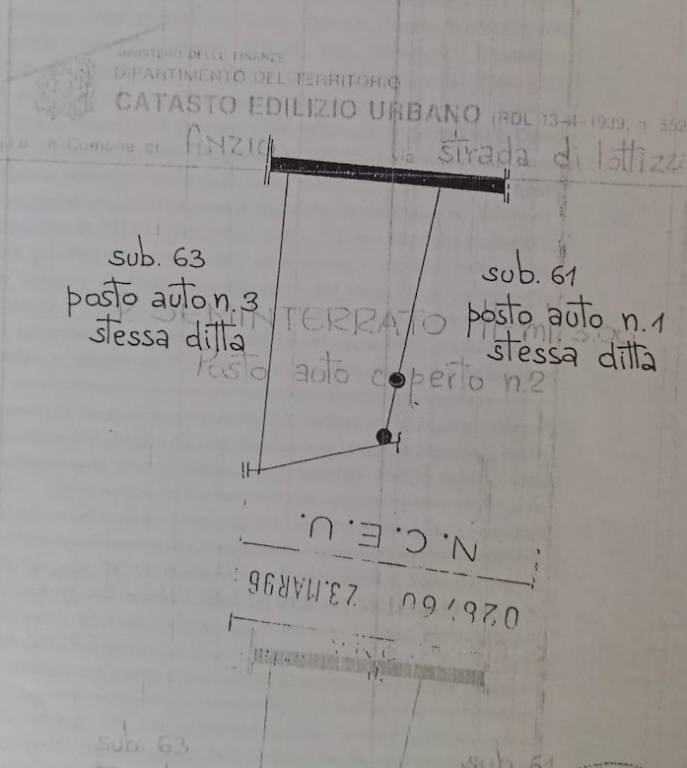 POSTO AUTO IN GARAGE COPERTO